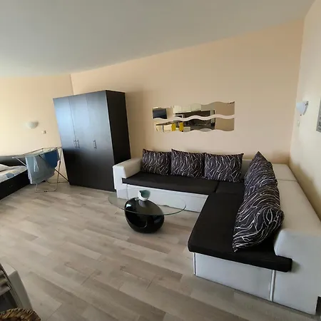 комплекс ивет Aparthotel Sveti Vlas